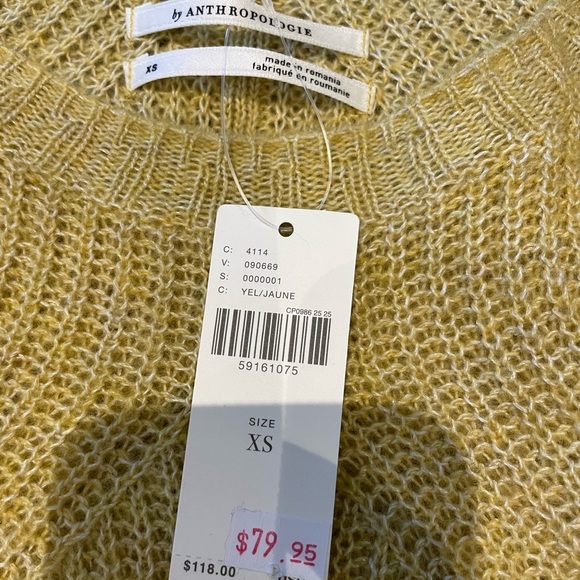 Open weave sweater. Brand new. - Picture 2 of 2